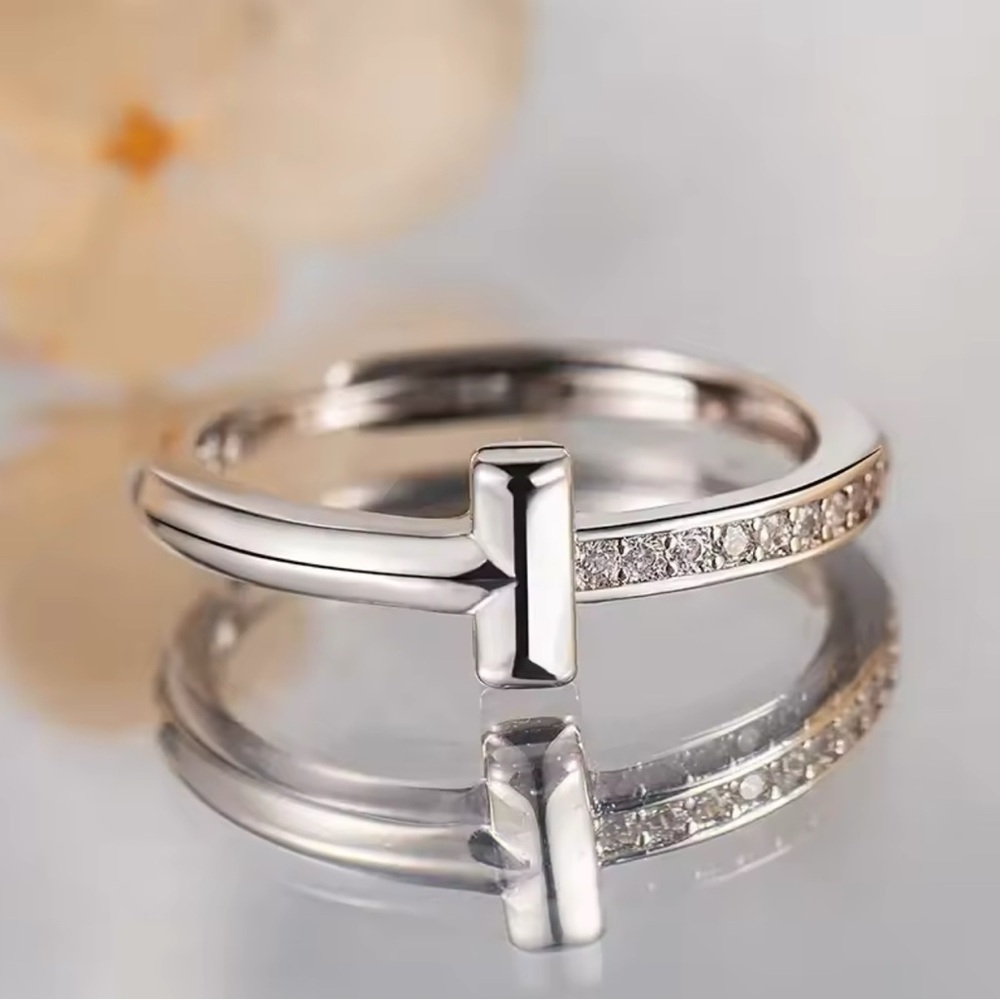 Fashion T- Ring, adjustable size